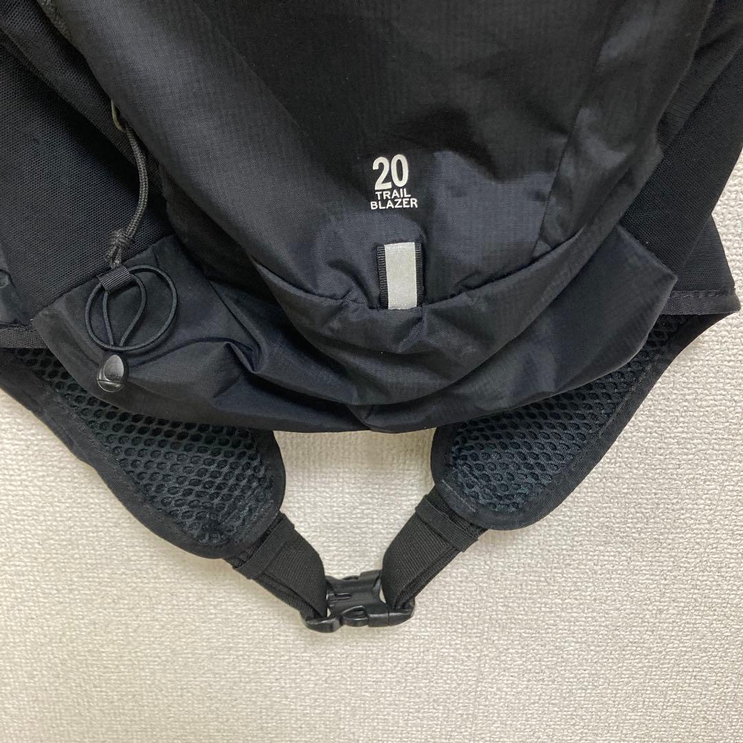 Salomon 20L リュック・バックパック 黒