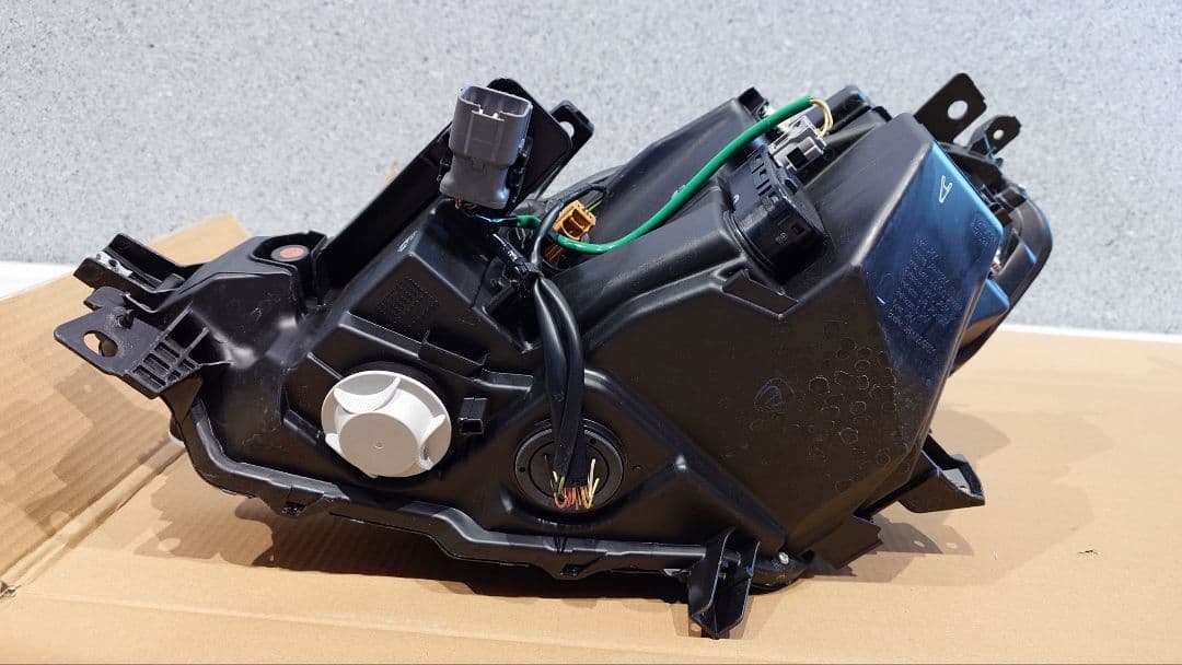 【good】GR86 純正ヘッドライト 右側(運転席側)