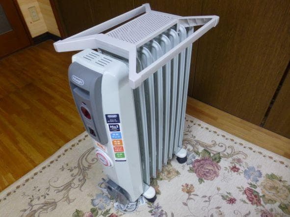 【美品】デロンギ オイルヒーター　H770812EFSN-GY