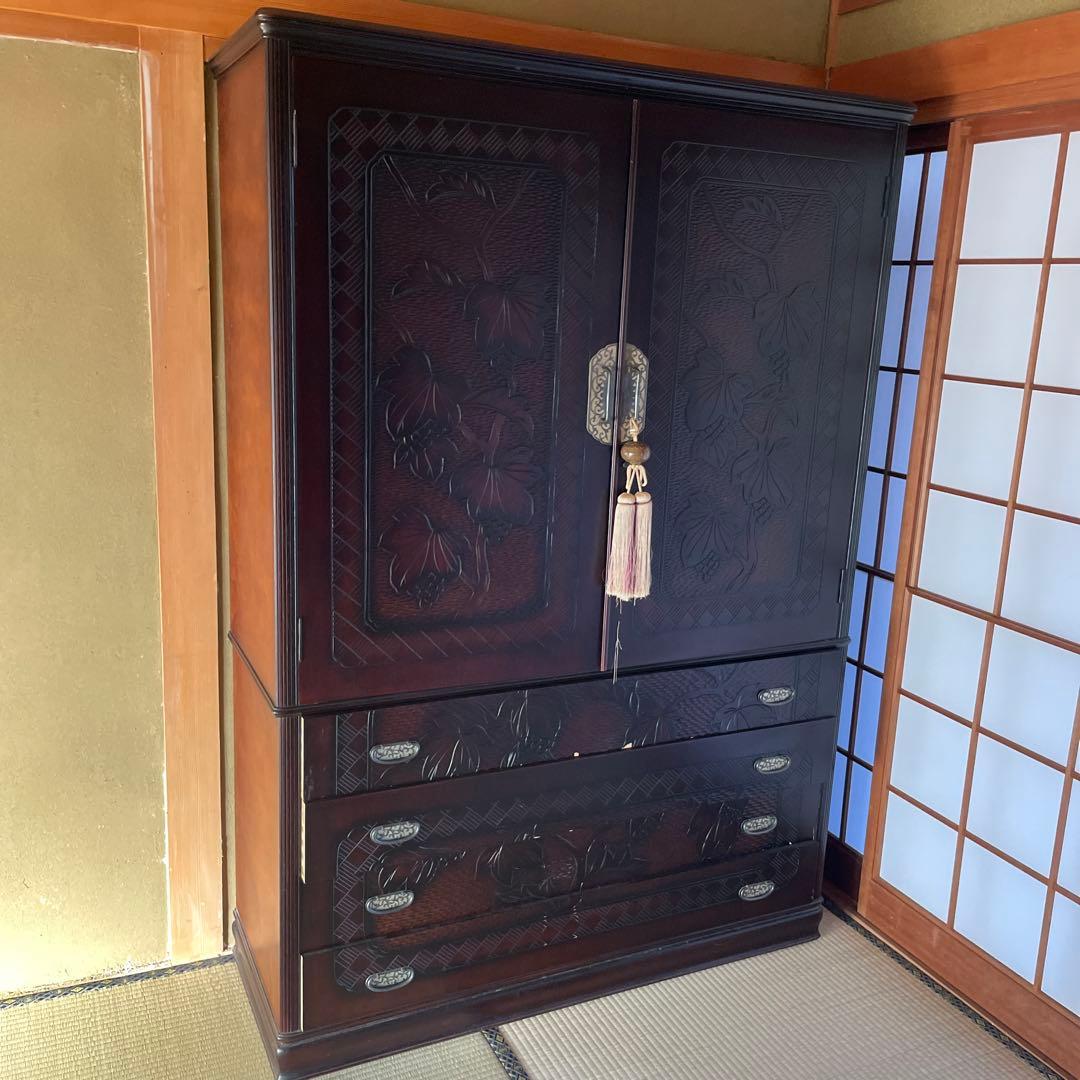 【送料込・高級】 着物用桐箪笥　銘木 アンティーク