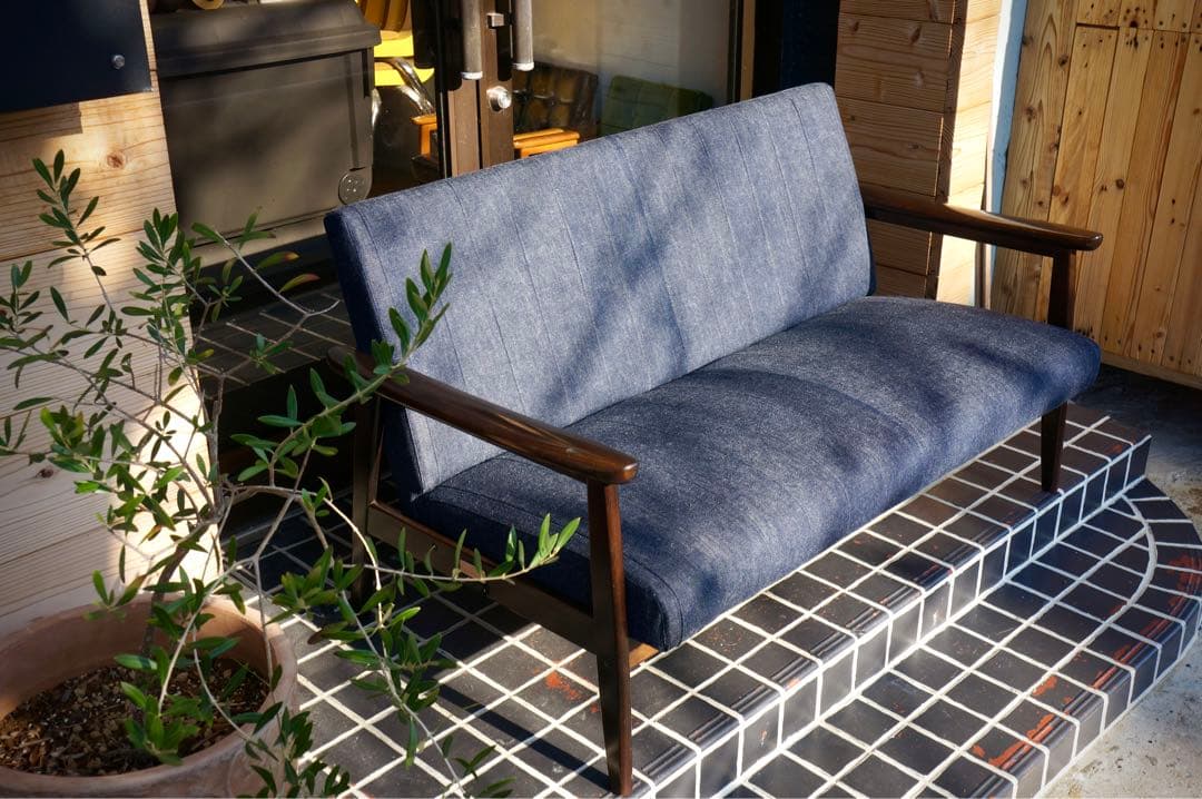 【カリモク60】 Kチェア デニムソファ 岡山産セルビッチデニムリメイクモデル