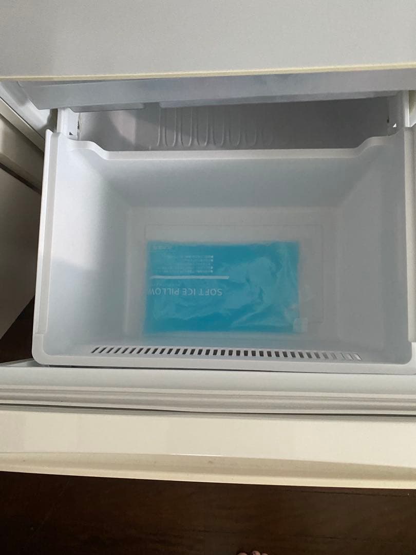 AQUA ホワイト冷蔵庫♦️冷凍室♦️2017年♦️セカンドハウス使用♦️送料込