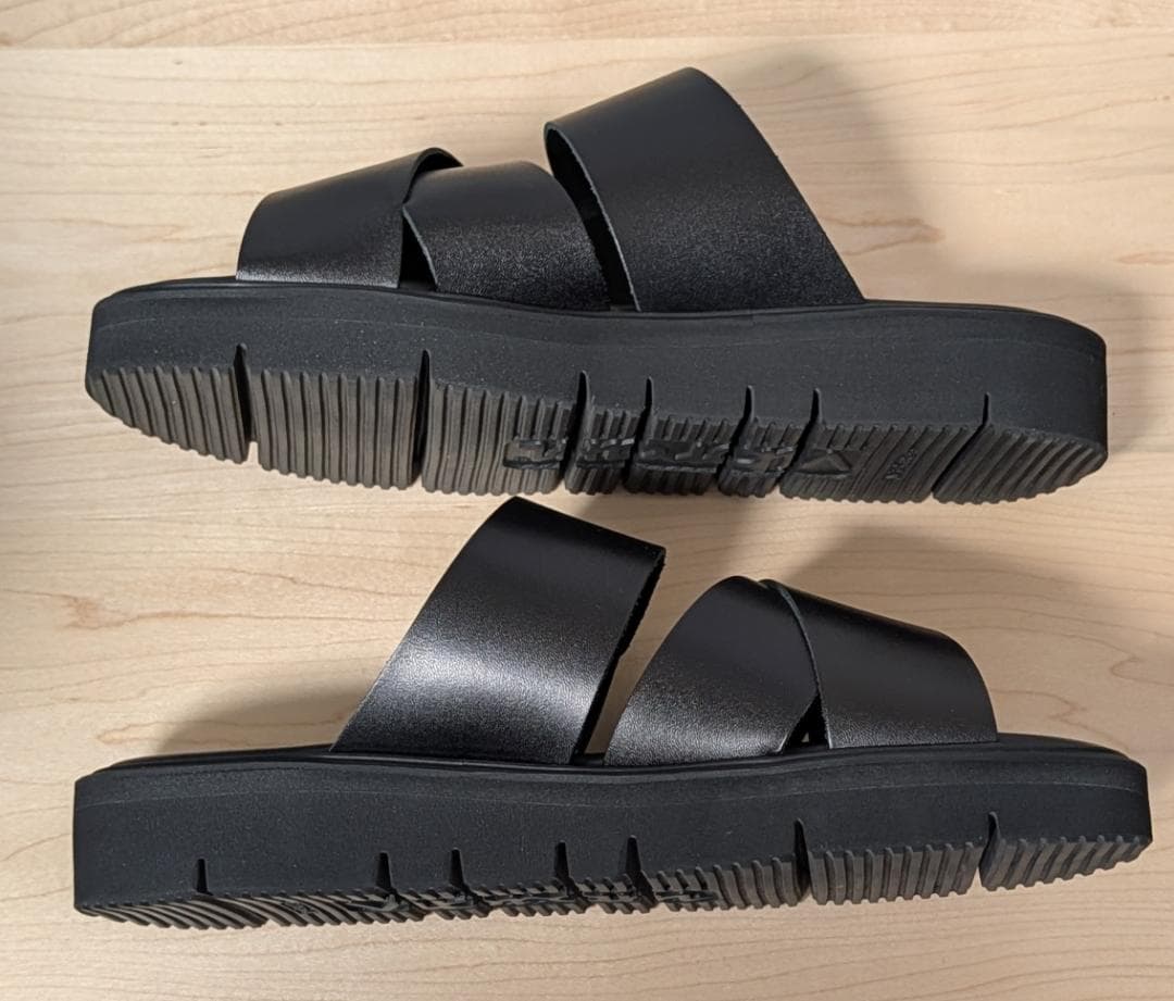 新品 foot the coacher CROSS BELT SANDALS