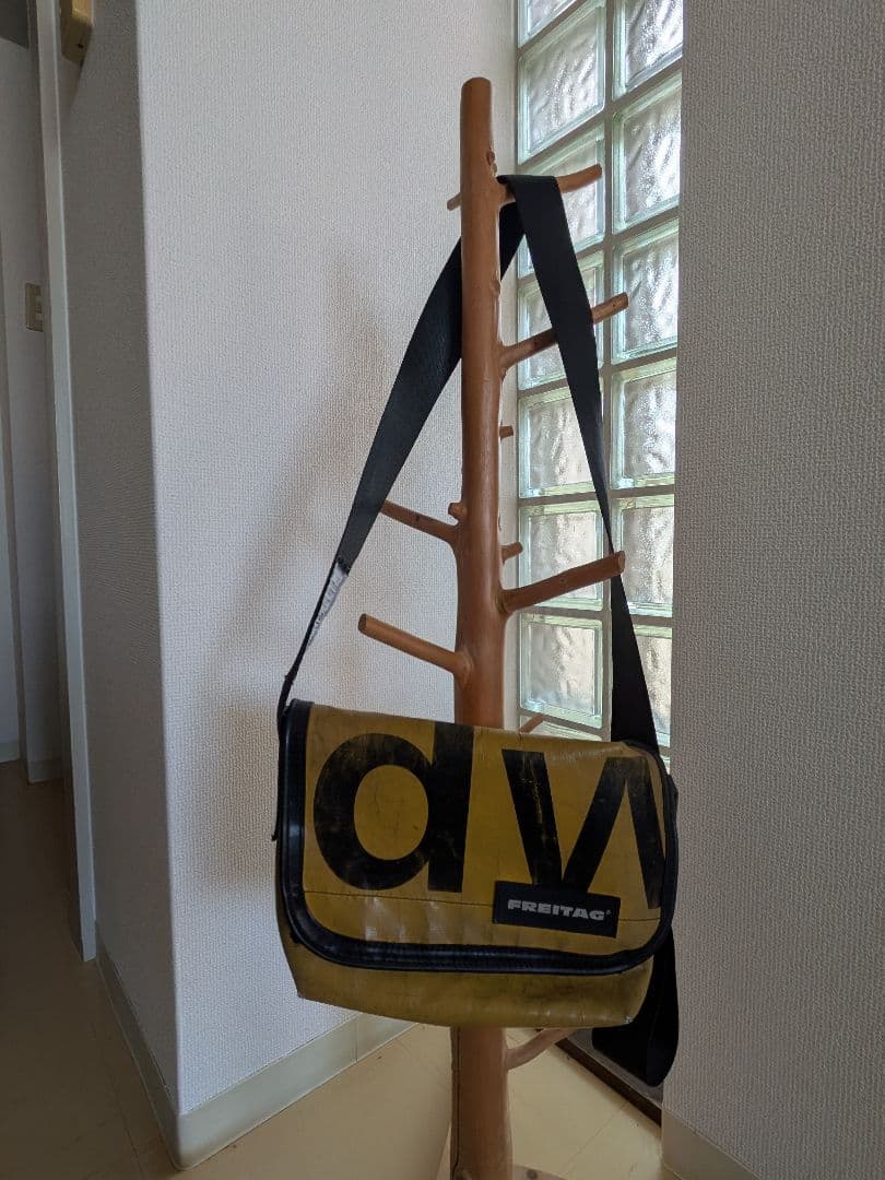 今月末迄の出品です。最終お値下げ！FREITAG　絶版　廃盤　イエロー