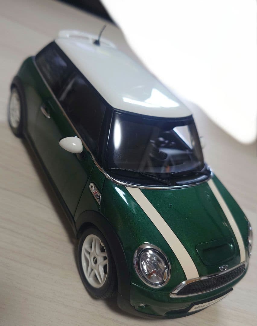 京商 1/18 MINI COOPER S ミニクーパー グリーン ダイキャスト