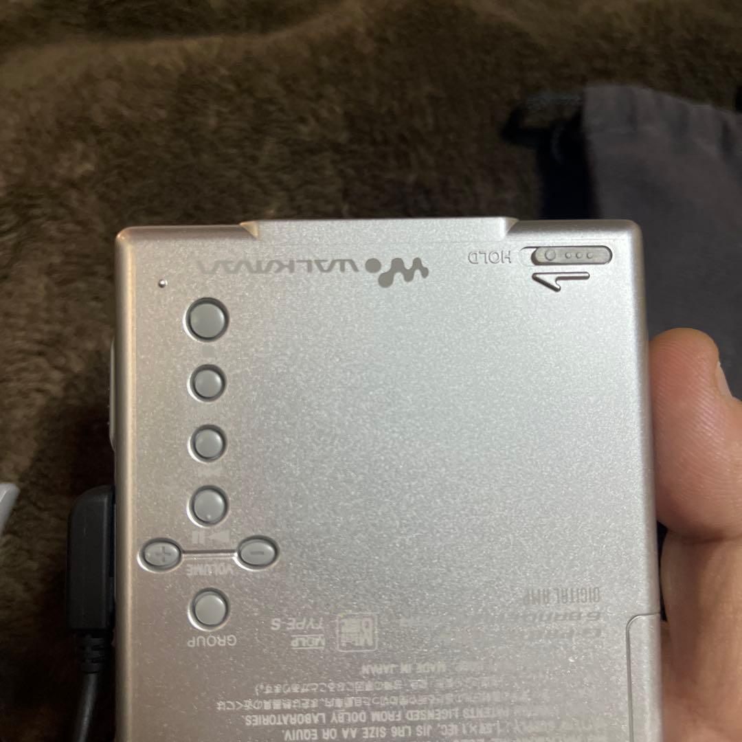 SONY ポータブルMDプレーヤー 本体と付属品美品