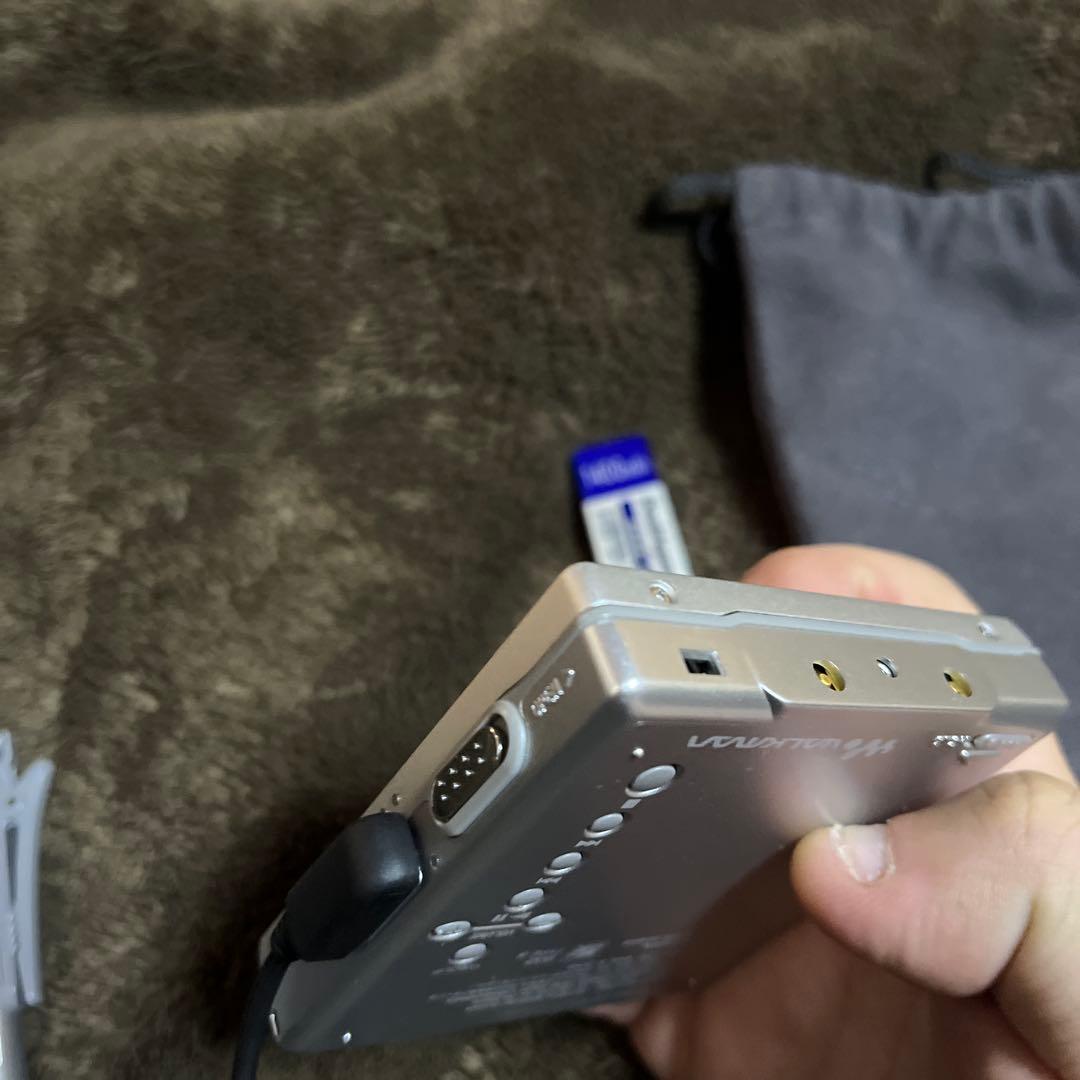 SONY ポータブルMDプレーヤー 本体と付属品美品