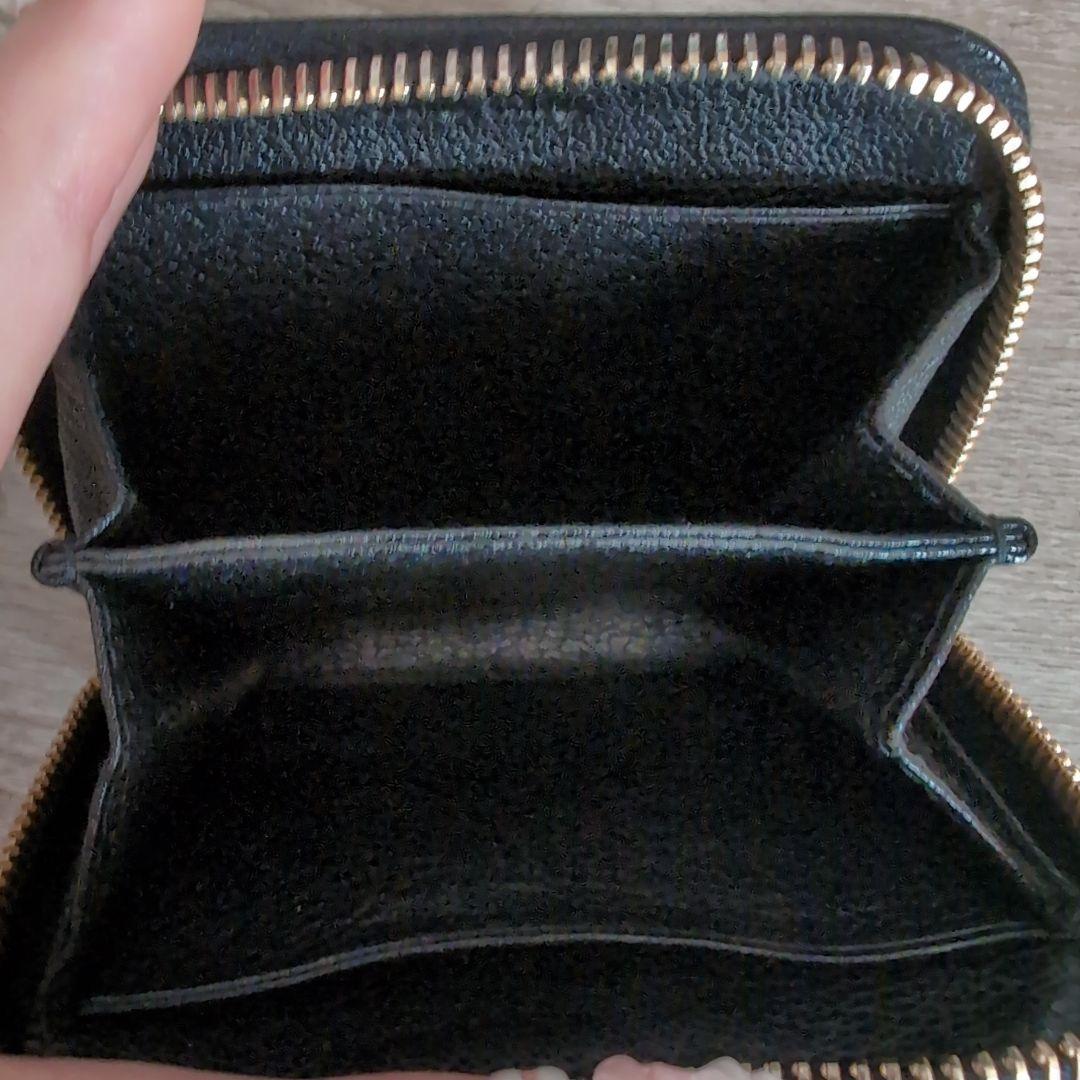 miu miu ブラックレザー ケース