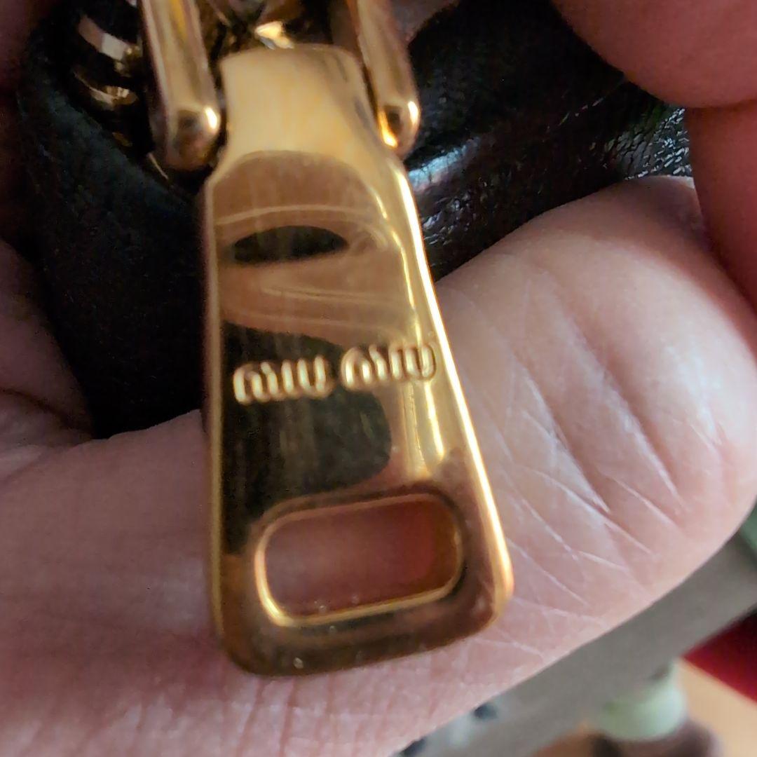 miu miu ブラックレザー ケース