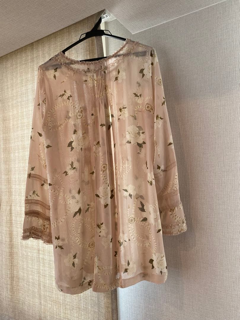 美品インゲボルグチュニック⭐️薄ピンクカメリアプリント