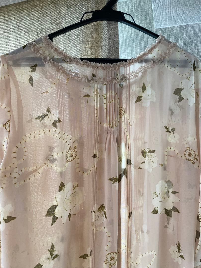 美品インゲボルグチュニック⭐️薄ピンクカメリアプリント