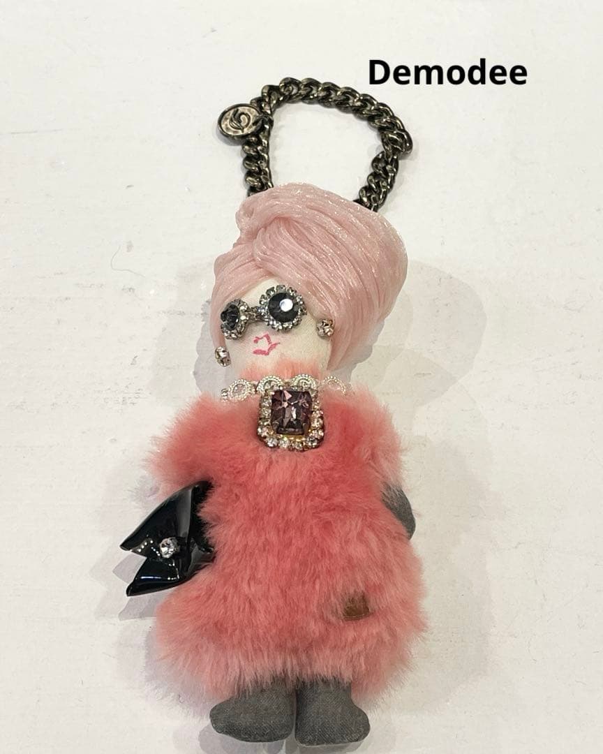 【Demodee】デモデ　ドールチャーム　チャーム　ファー　ビジュ　ピンク