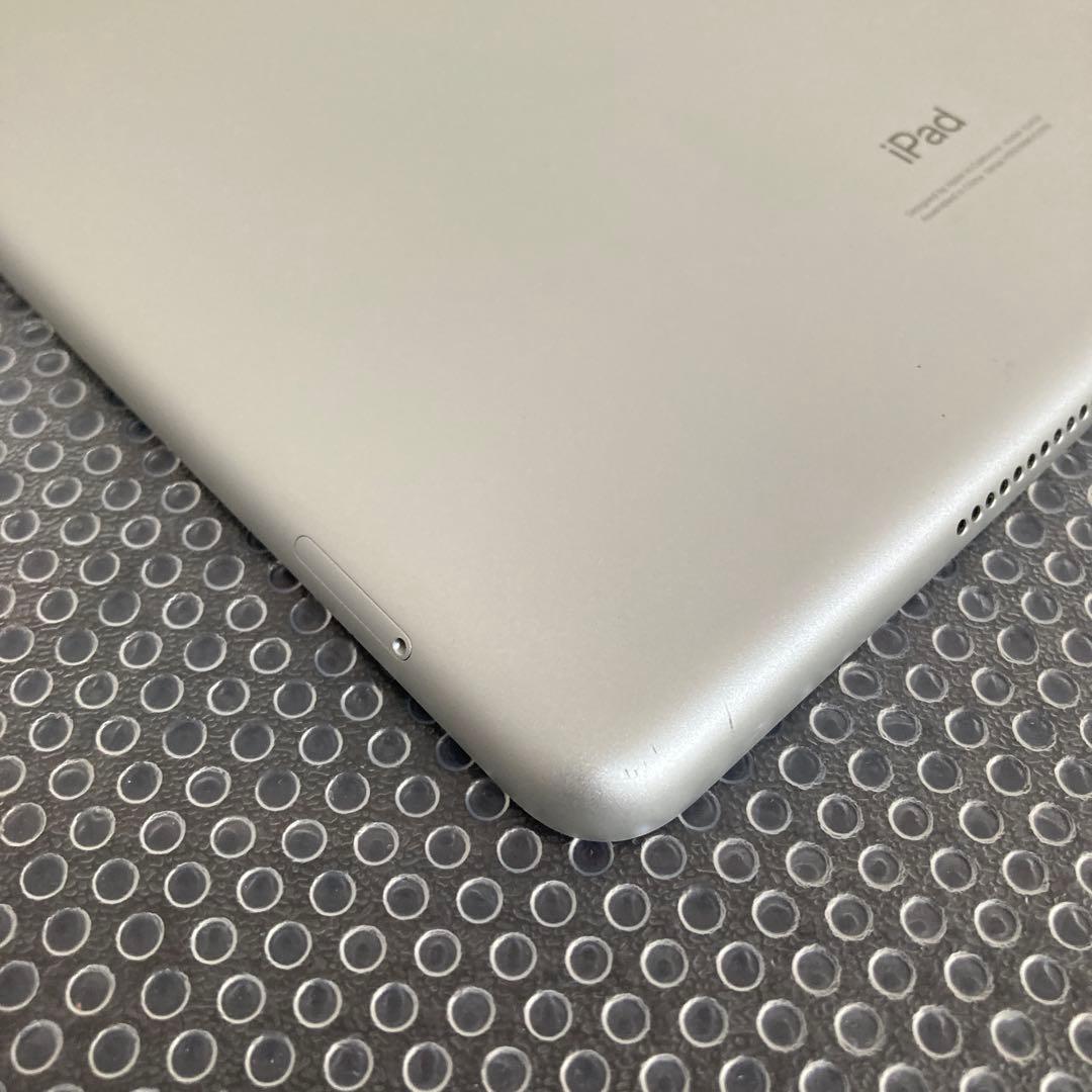 3596【早い者勝ち】電池最良好☆iPad8 第8世代 32GB SIMフリー☆