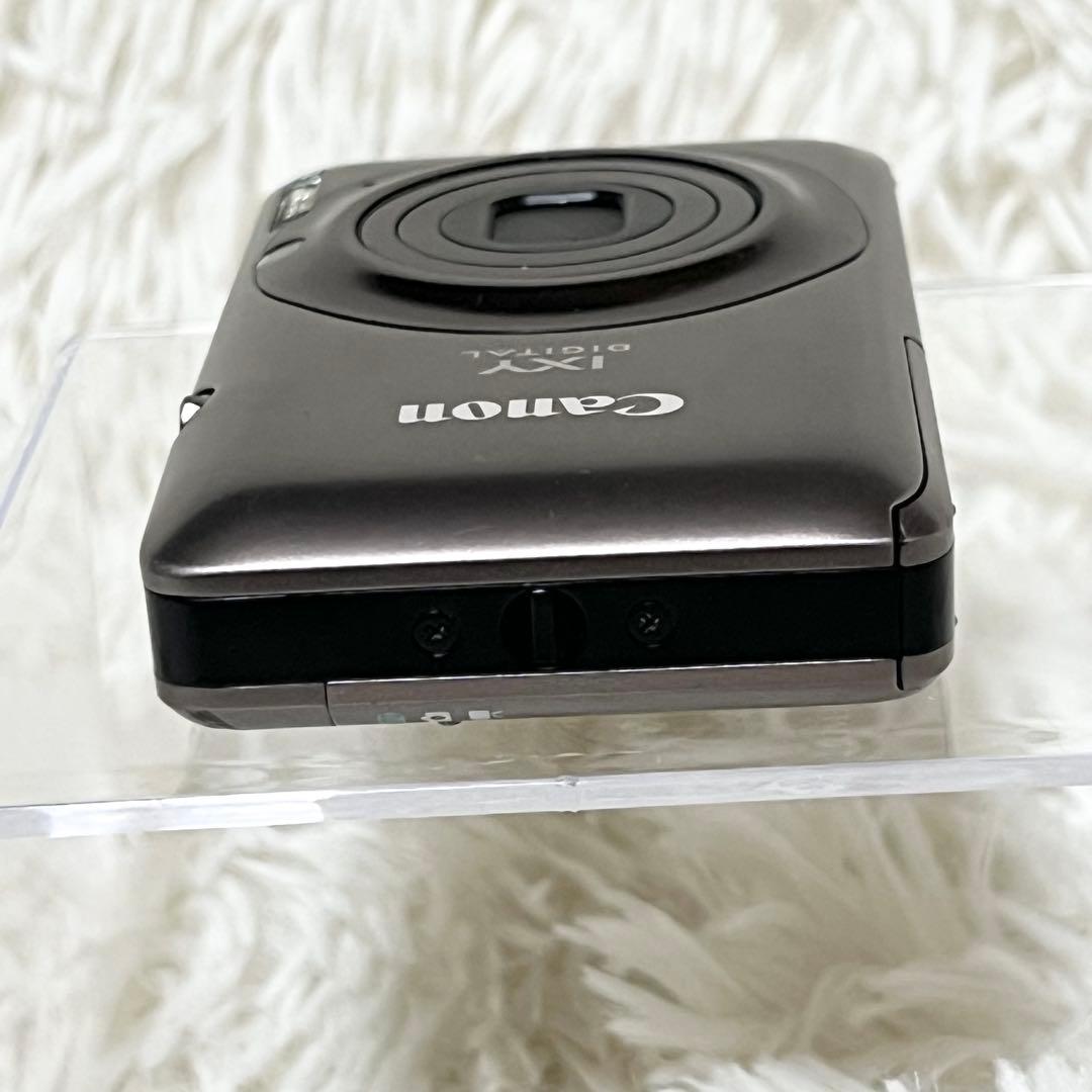 【美品】 IXY DIGITAL 220 IS コンデジ　デジカメ Canon