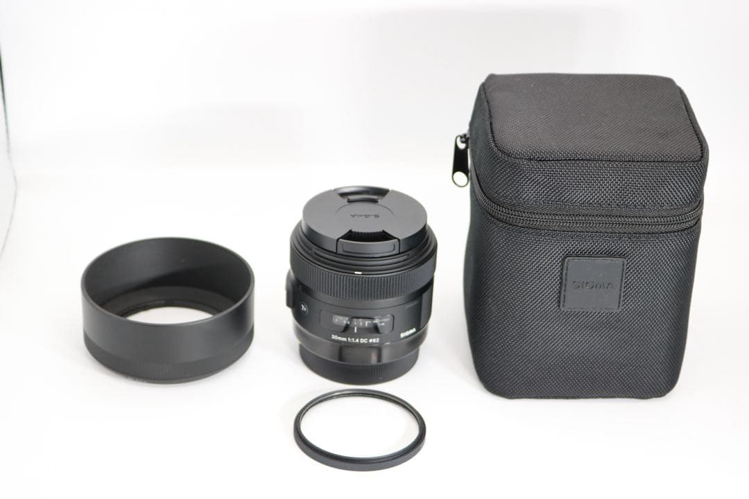 美品　【Canon用 SIGMA 30mm F1.4 DC】 単焦点レンズ