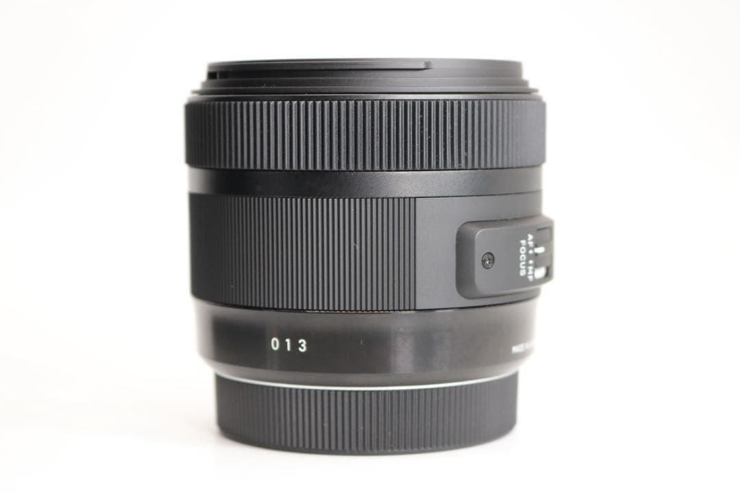 美品　【Canon用 SIGMA 30mm F1.4 DC】 単焦点レンズ