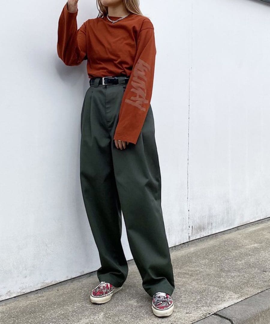 HOLIDAY DICKIES 2TUCK PANTS カーキ