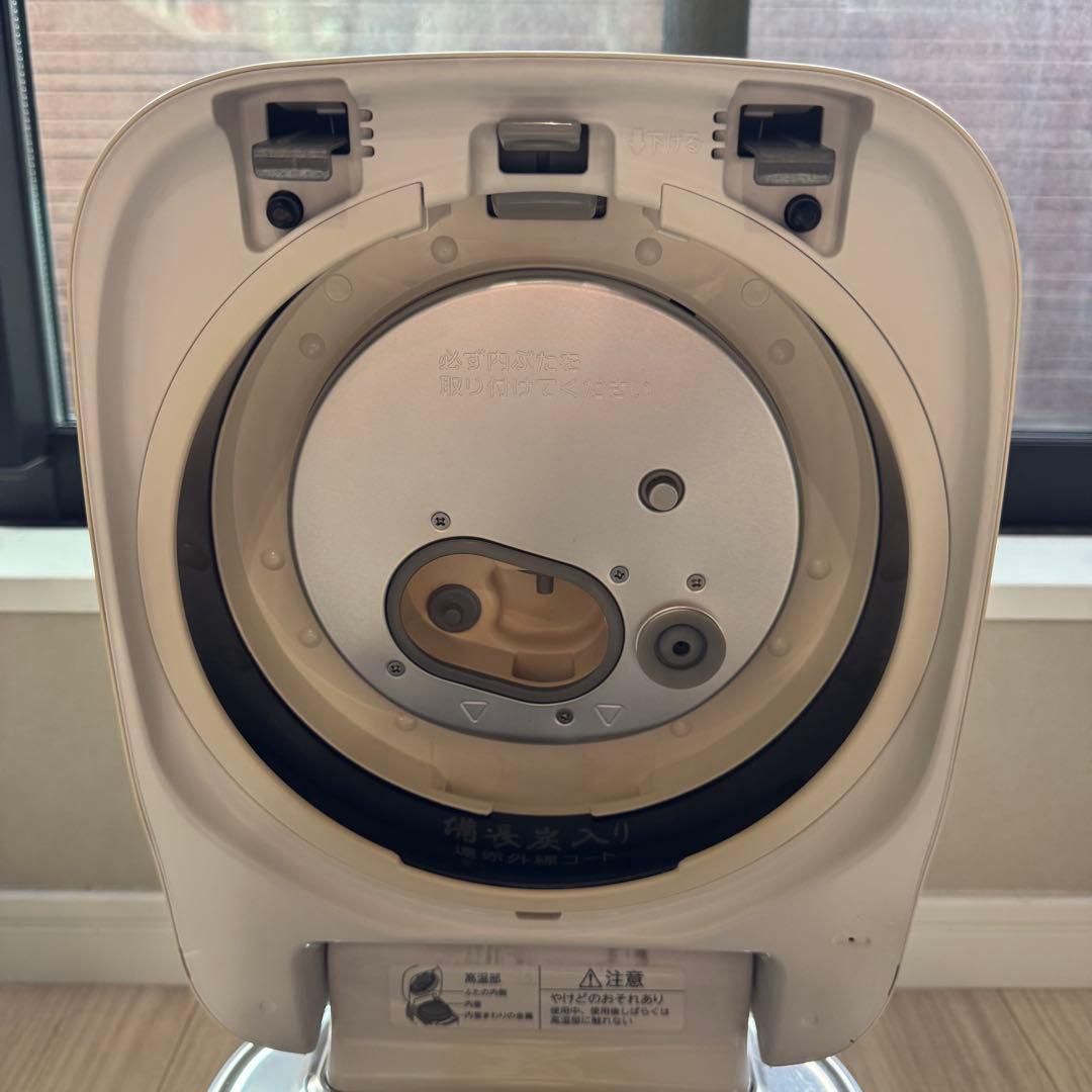 【動作品】東芝 TOSHIBA RC-10ZWL 炊飯器 IH 5.5合