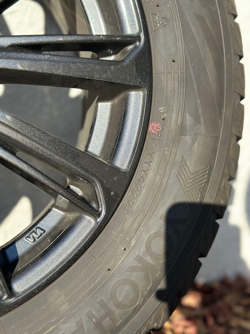 Yokohama iceGUARD 215/60R16 タイヤホイールセット