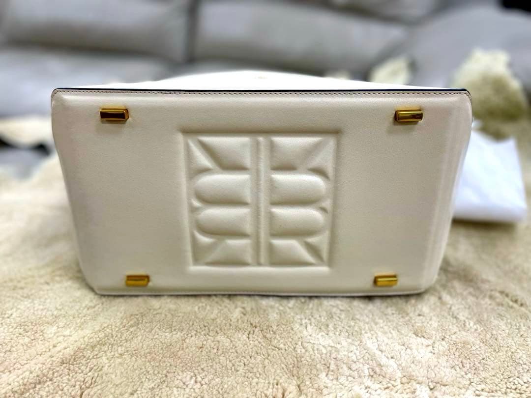 ROPE オフホワイトレザートートバッグ／A4対応／ポーチ付き