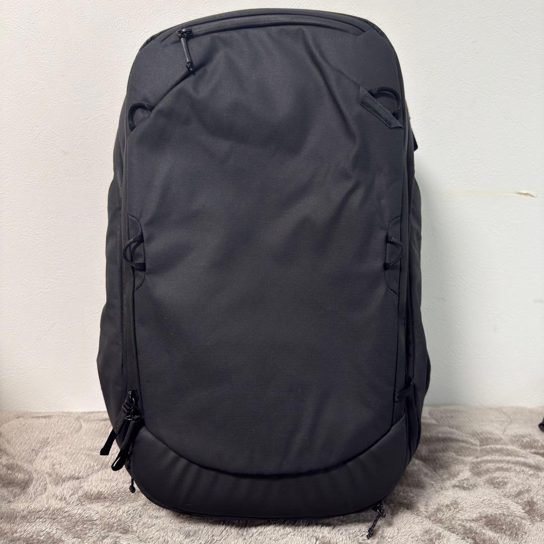 【極美品】Peak Design トラベルバックパック 45L ブラック