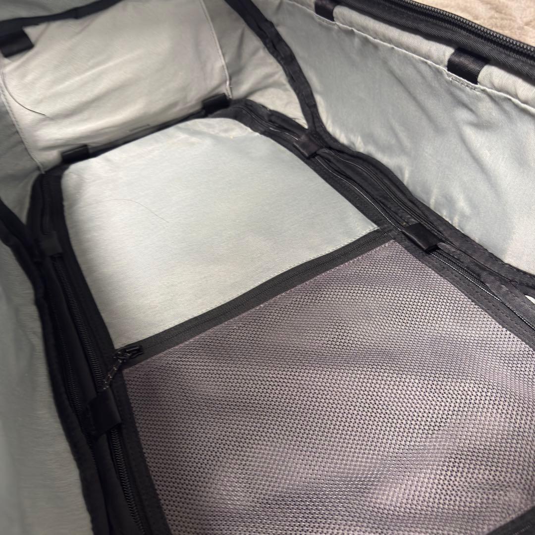 【極美品】Peak Design トラベルバックパック 45L ブラック