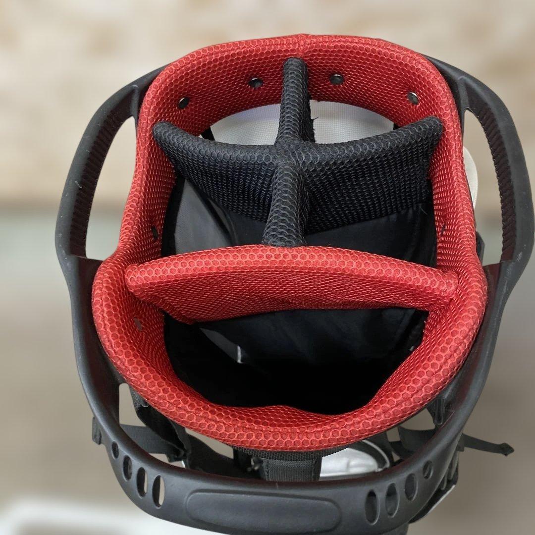 Wilson（ウィルソン）のクラブ セットとカートバッグのセット。