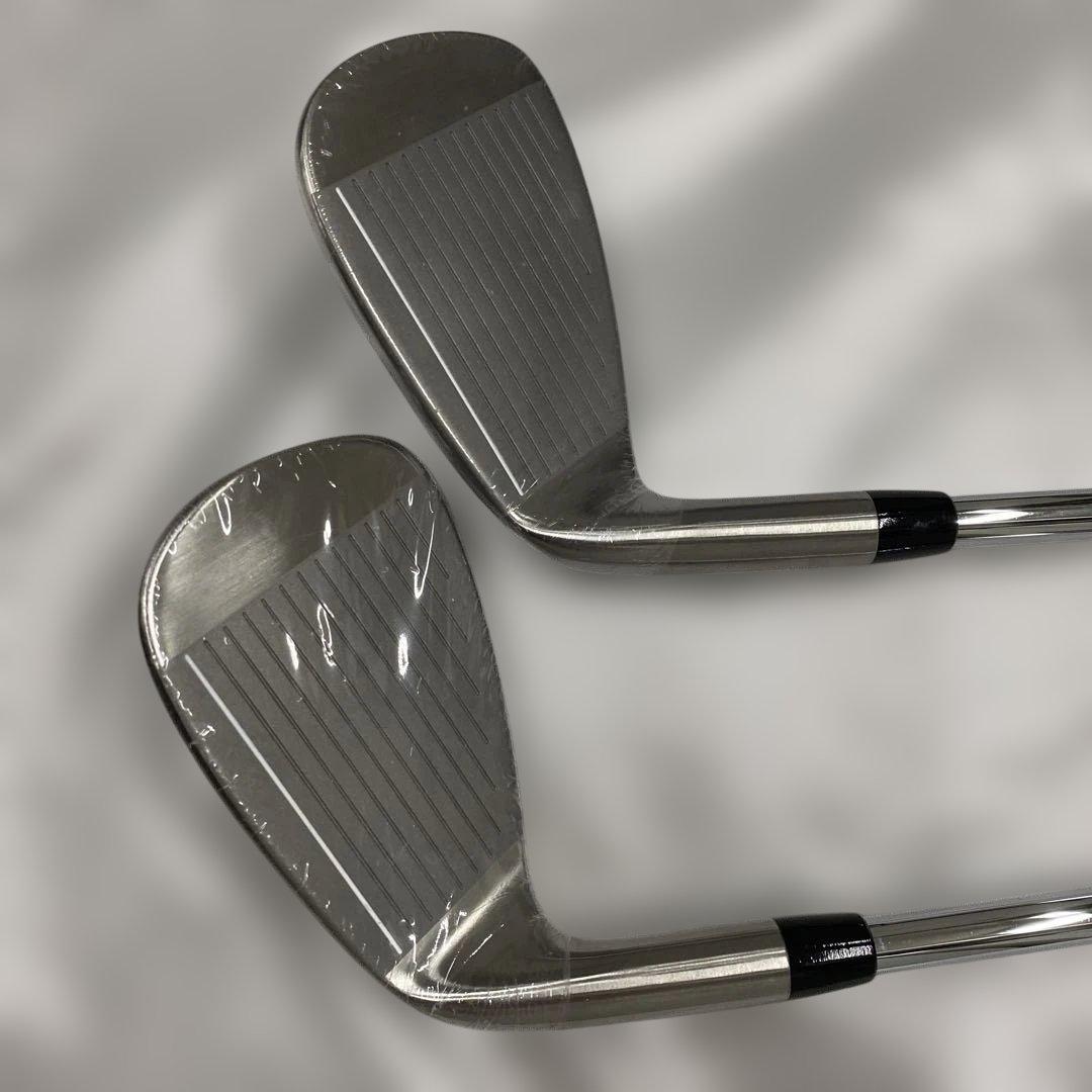 Wilson（ウィルソン）のクラブ セットとカートバッグのセット。