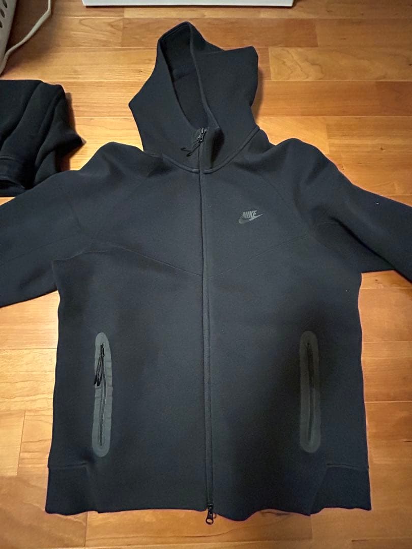 nike テックフリース　セットアップ