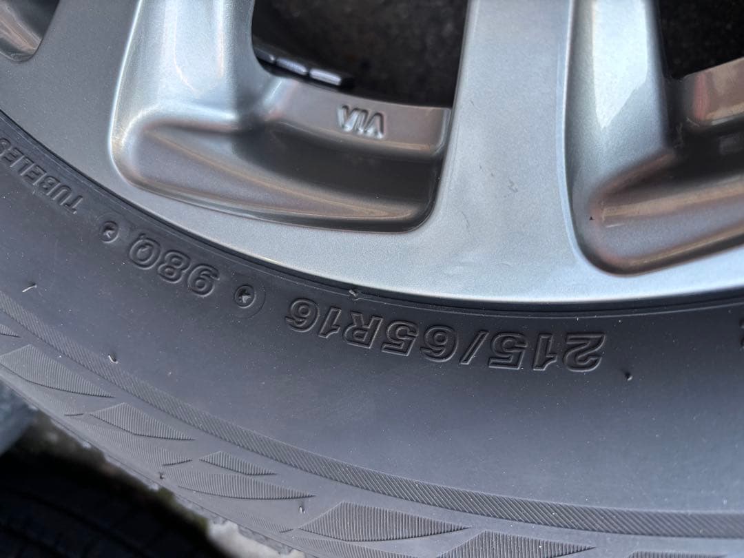 ブリヂストン 215/65R16 タイヤセット　①