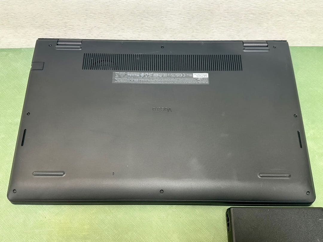 DELL Vostro 3510 ノートPC