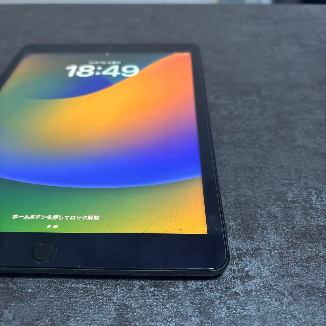 Apple iPad (第9世代) 10.2インチ スペースグレー