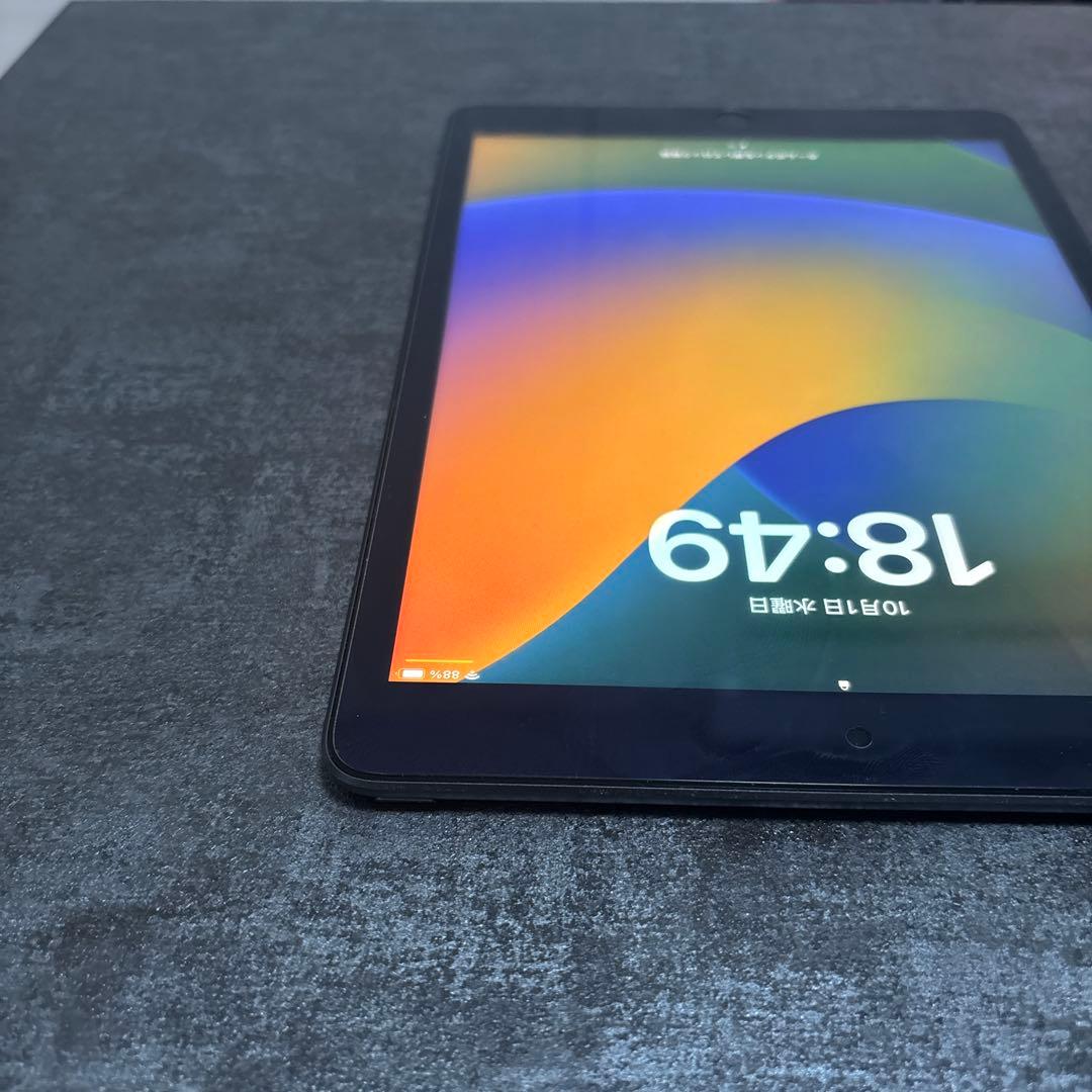Apple iPad (第9世代) 10.2インチ スペースグレー