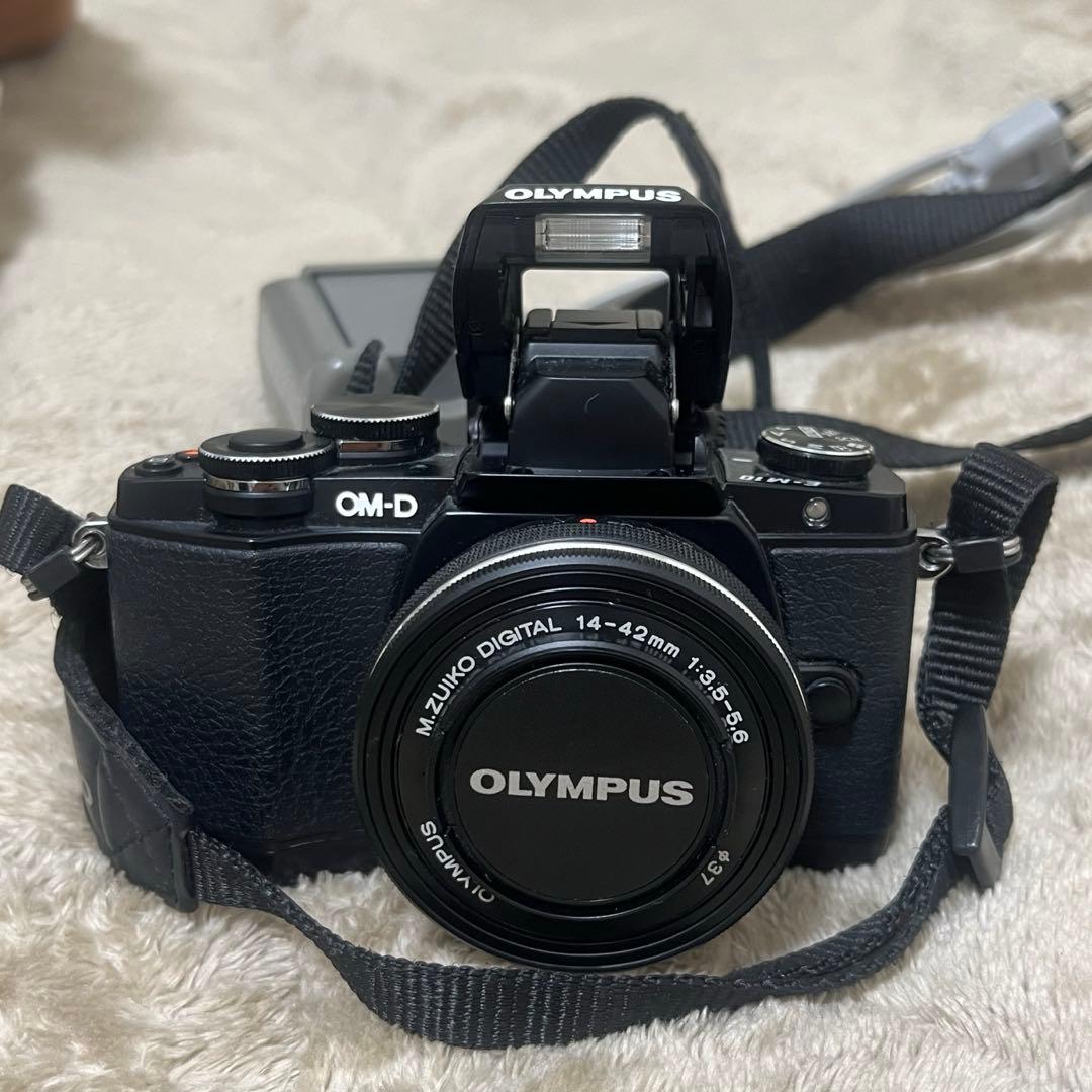 ジャンク品 使用不可 OLYMPUS OM-D ミラーレス一眼カメラ