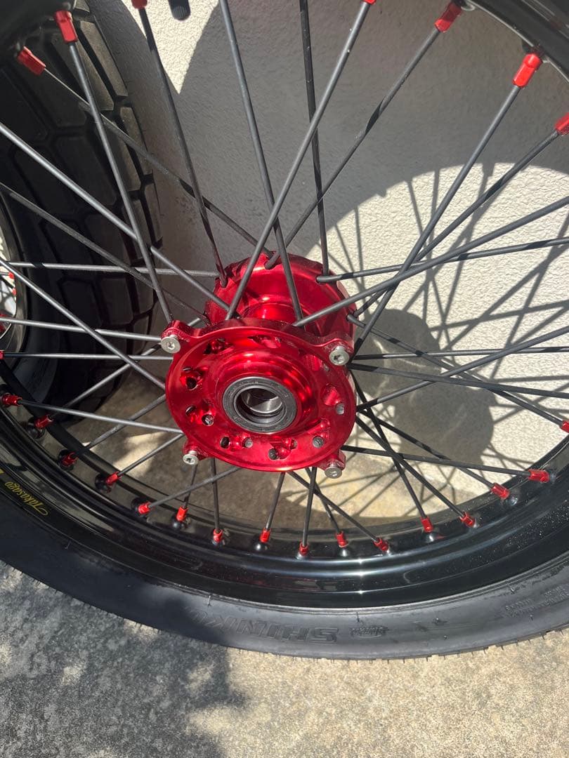 ハスクバーナ　ホイールタイヤセット　送料込み！