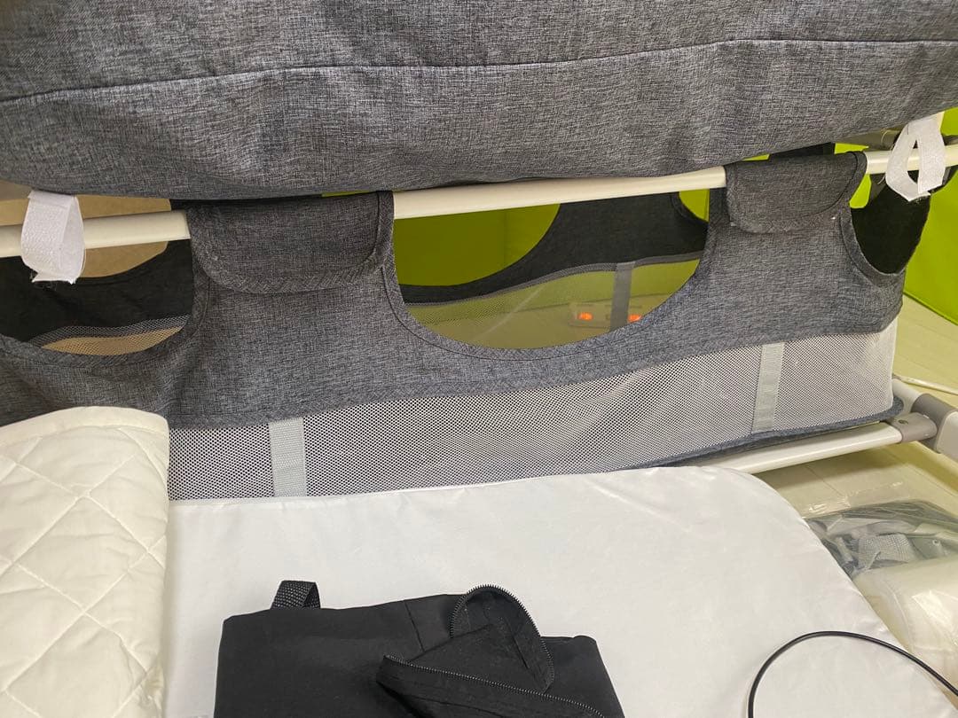 電動ベビーベッド