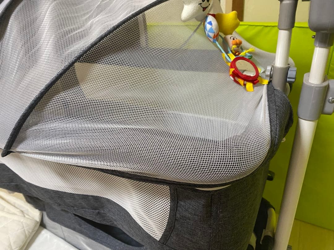 電動ベビーベッド