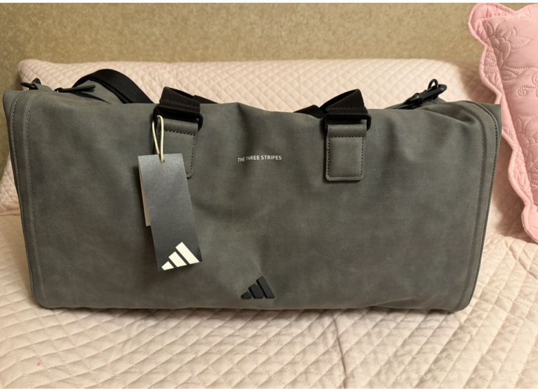 adidasボストンバッグ❣️
