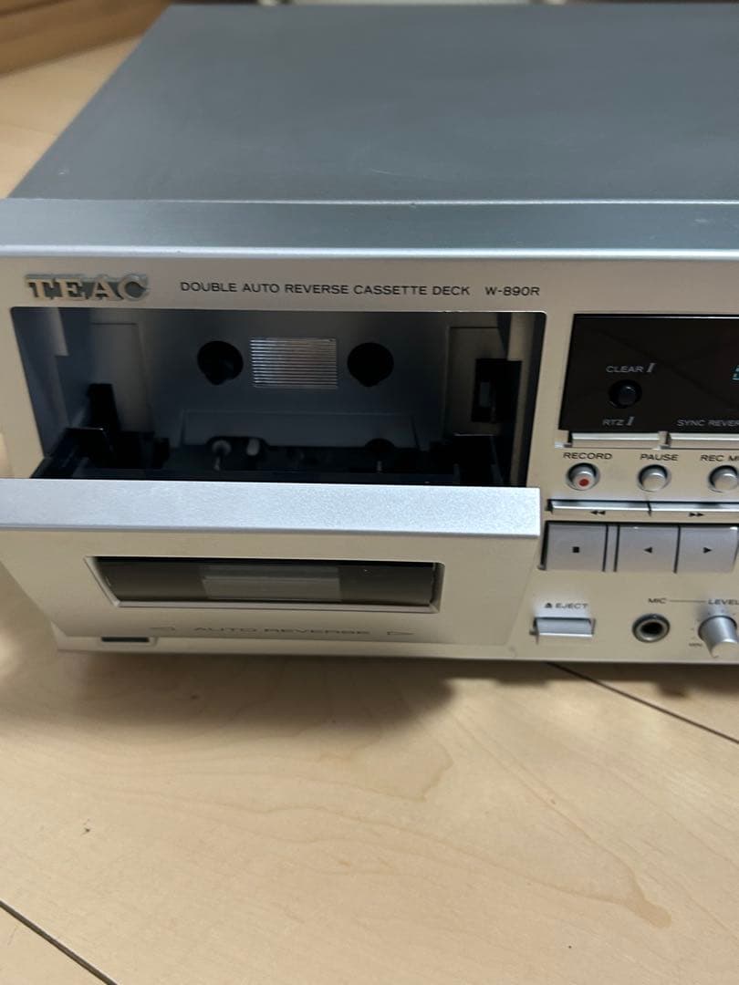 【動作OK！！】ダブルカセットデッキ　TEAC　W-890R　シルバー