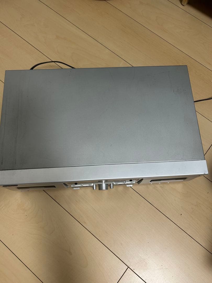 【動作OK！！】ダブルカセットデッキ　TEAC　W-890R　シルバー