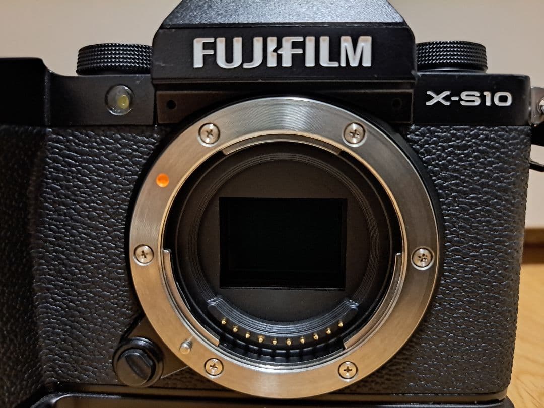 FUJIFILM X-S10 ボディ 予備バッテリー＆メモリーカード付き