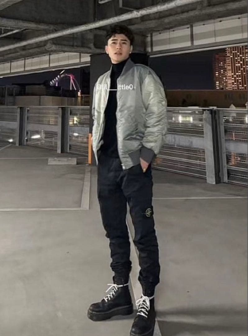 和哉　ストーンアイランド ブラックカーゴパンツ　28