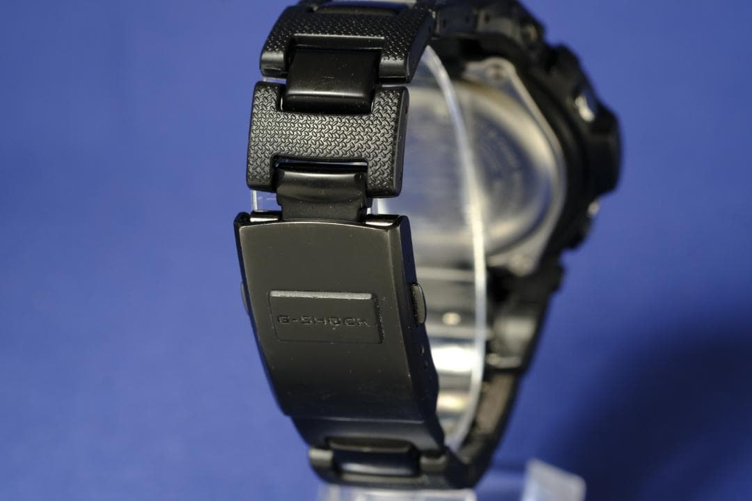 【良品】G-SHOCK AWG-M100SBC 電波ソーラー 黒系(206)