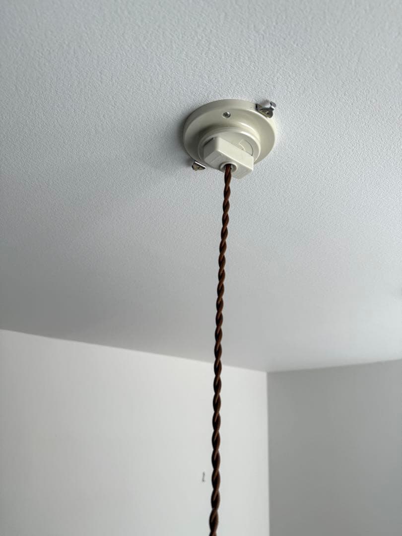 すぐ使えます　antique milk glass lamp アンティーク