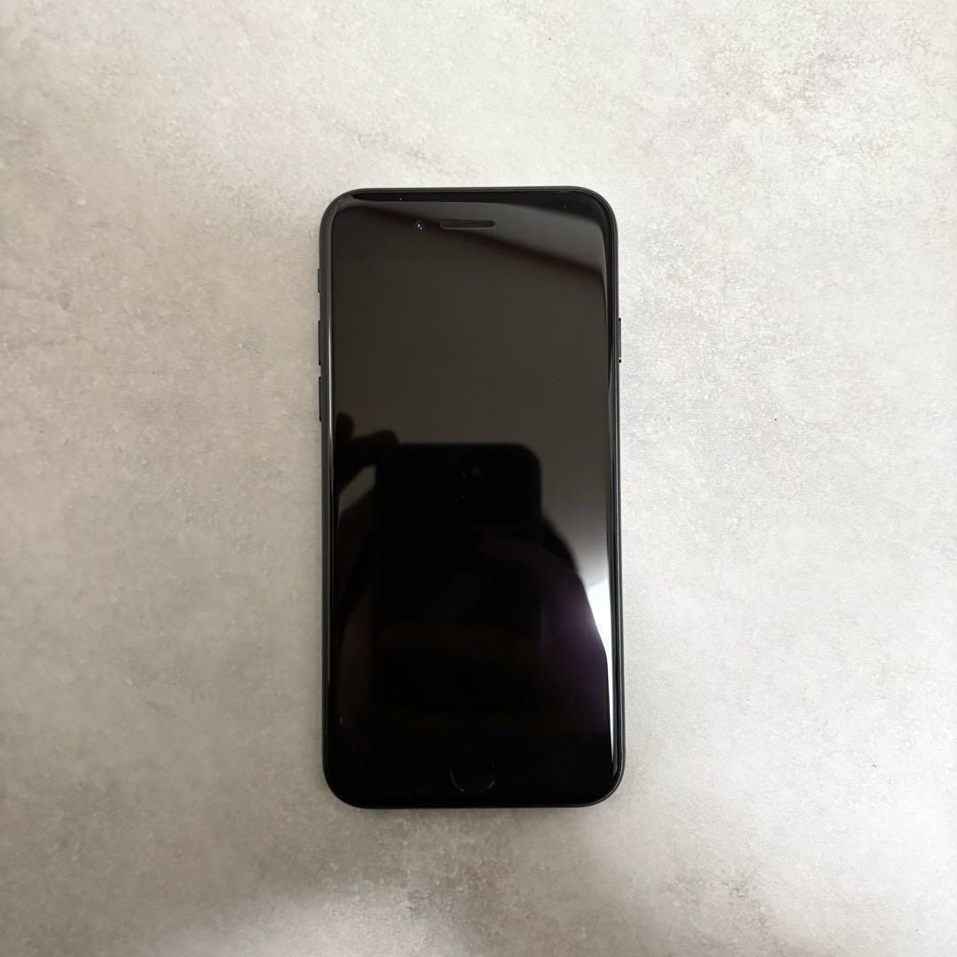 iPhone SE（第3世代） 64GB ブラック バッテリー100% 140