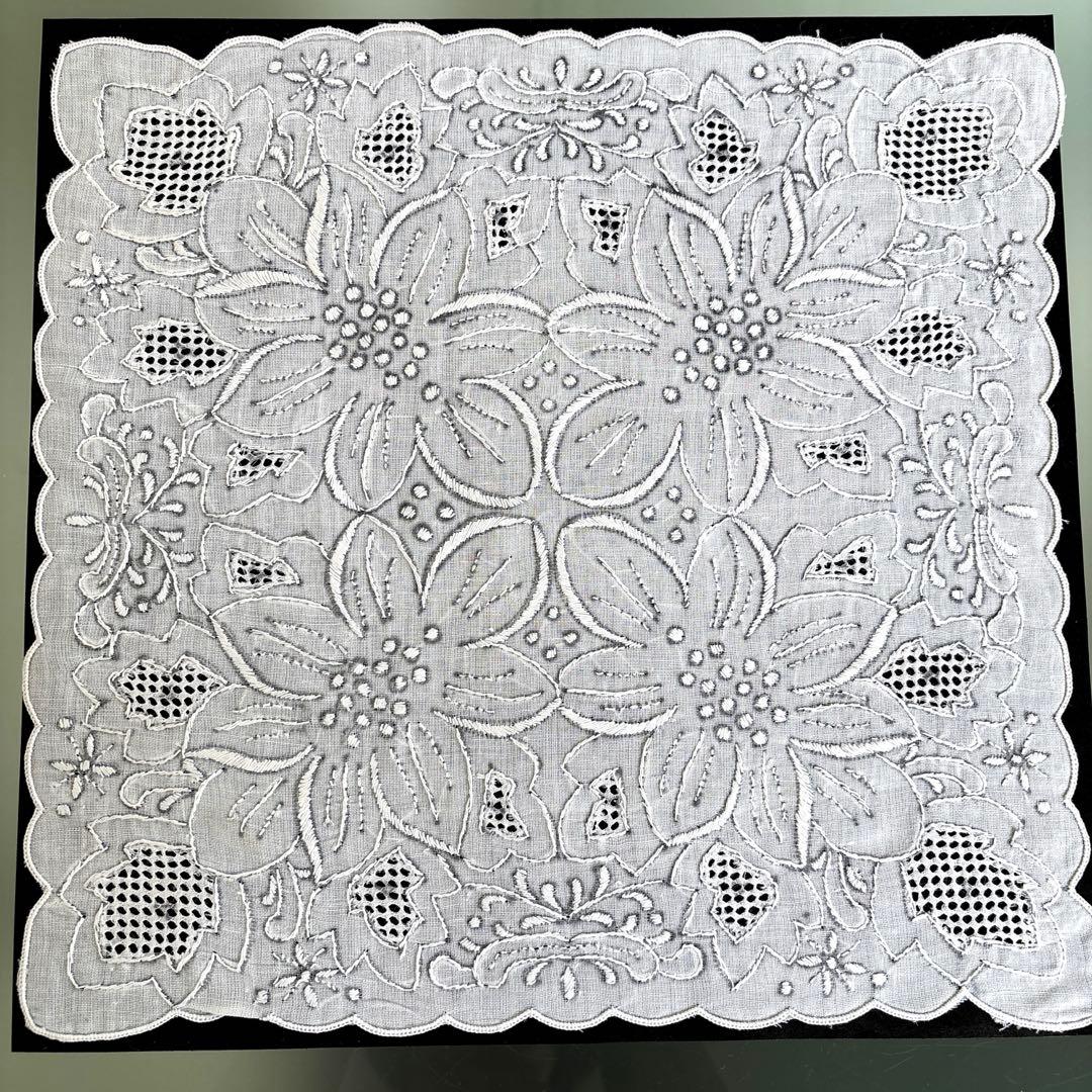 汕頭 スワトウ刺繍ハンカチ（30×30cm） ３枚セット新品未開封