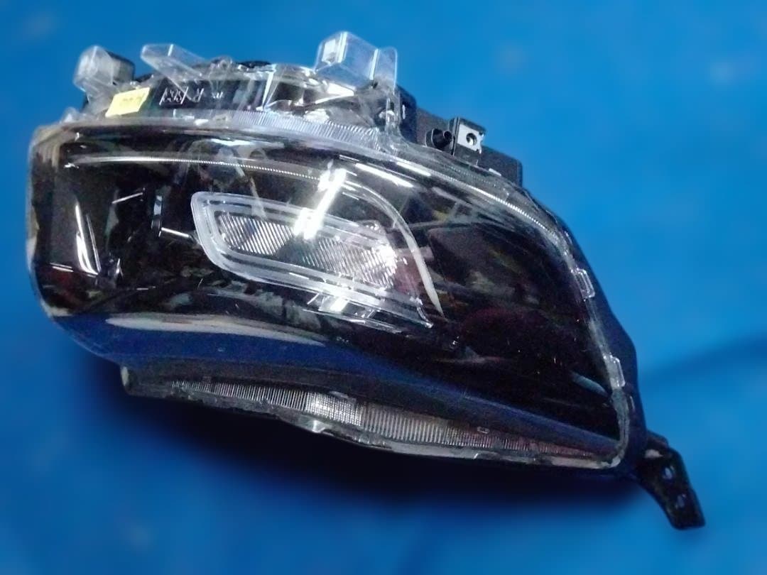 スズキ スペーシア カスタム MK53S 右側ヘッドライト クリアレンズ