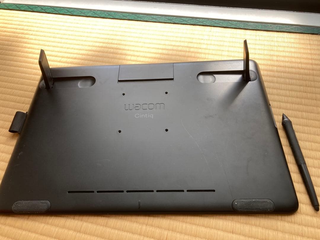 【値下げ中】Wacom Cintiq16 FHD【Amazon限定版】