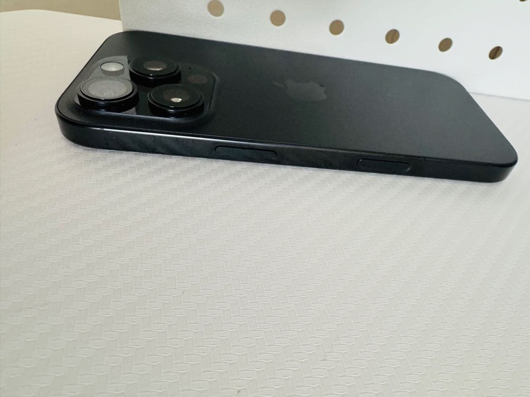 【美品】【値下げ】iPhone 16Pro 256GB ブラックチタニウム