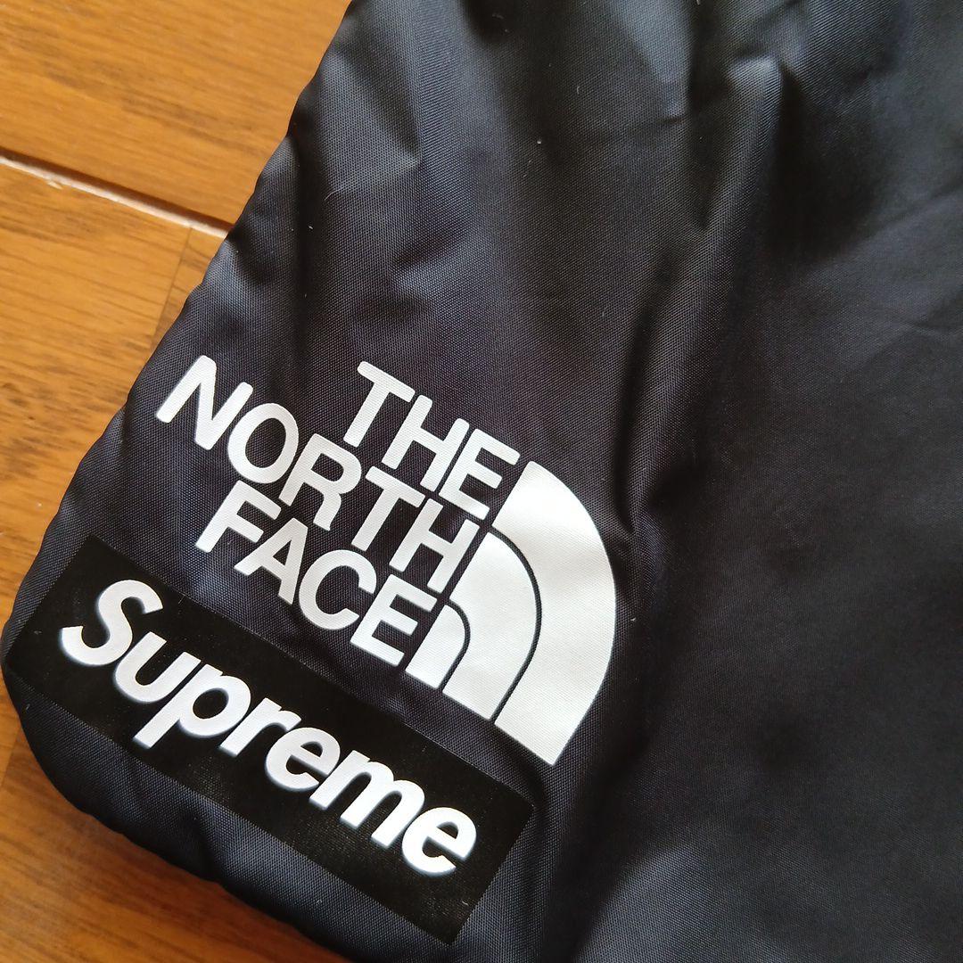 もも♡　THE NORTH FACE Supreme ショルダーバッグ